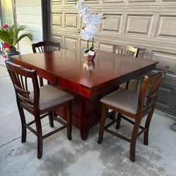 Beautiful Solid Wood Dinner Table Set New 