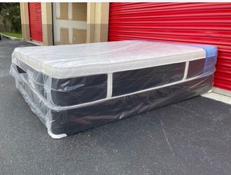 Queen Mattress Set Plush PillowTop β Brand New β Same Day Delivery Available π