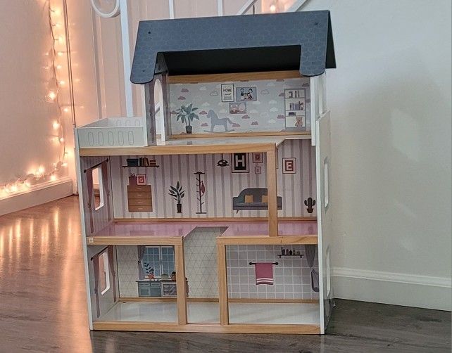 Large Wooden Dollhouse. Open Style & Design Wallpaper. Premium Wood. Sturdy/Durable. Clean. Dream House. Girl Toy. For Toddler/Children. Gently Used.