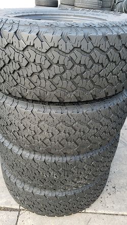 Four matching heavy-duty General tires for sale LT285/70/17