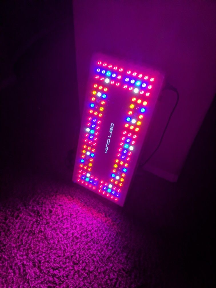 Kind LED Grow Lamp