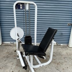 Paramount Leg Extension 