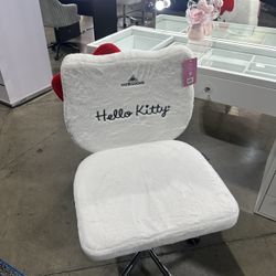 Hello Kitty Swivel Chair