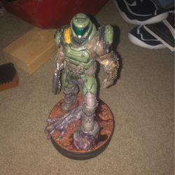 Doom slayer Statue