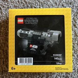 LEGO Disney Star Wars (contact info removed) Yoda Lightsaber set Brand NEW  Sealed Rare Retired