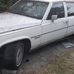 1982 Cadillac Parting Out Sandville Parts