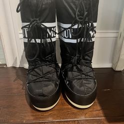 Moon Boot Black 4.5-7