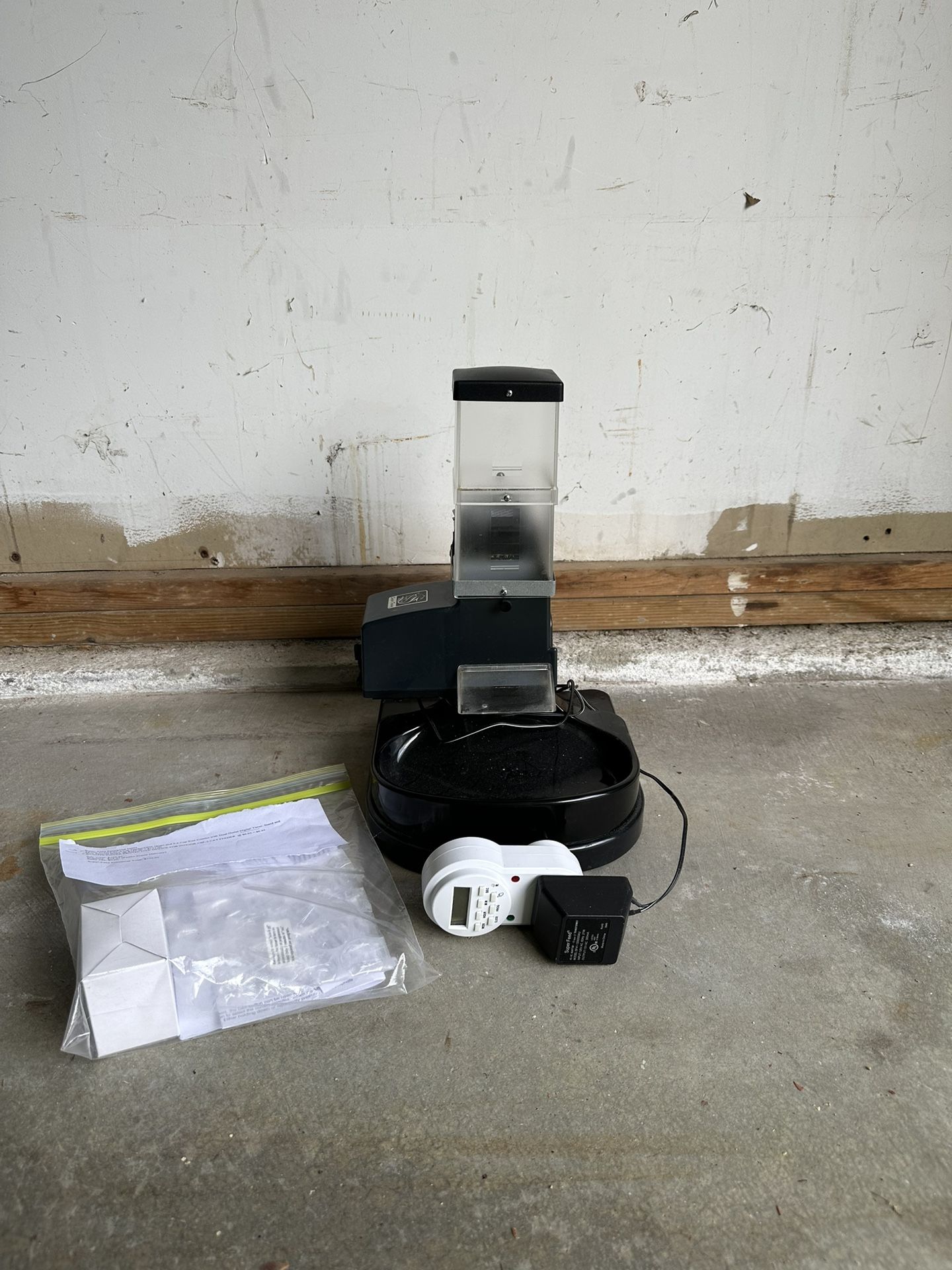Automatic Cat Feeder