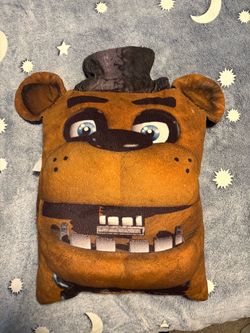 Freddy pillow