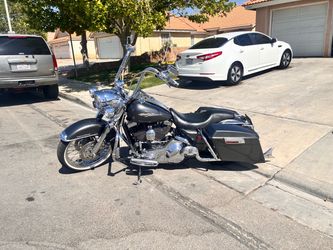 2001 Harley-Davidson Road King Motorcycle