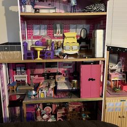 Barbie House