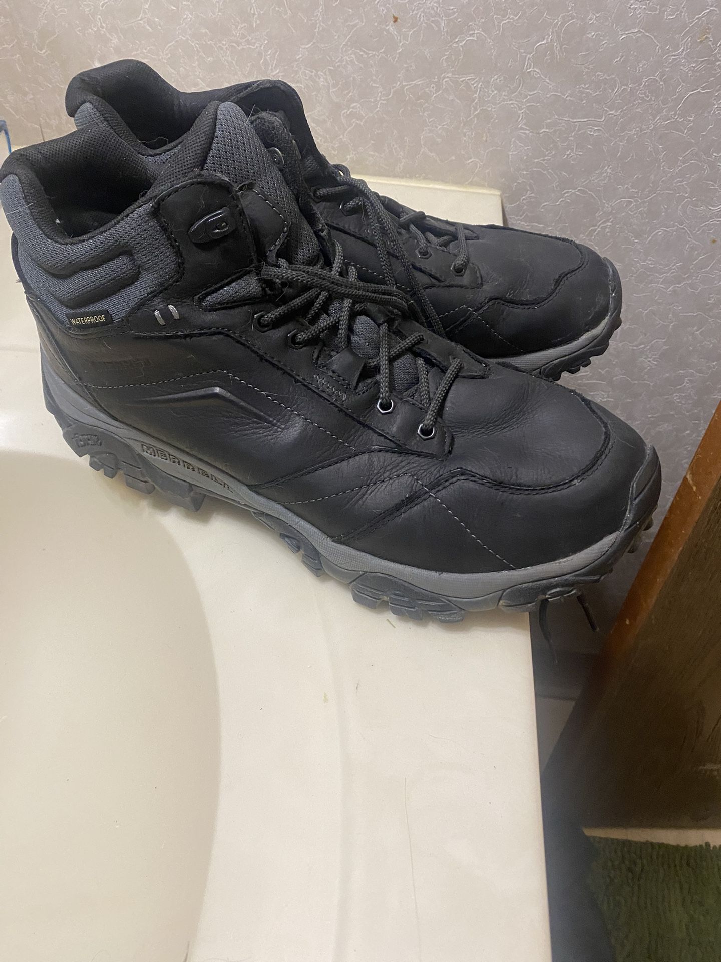 Merrill Size 11 Mens Hking Boot
