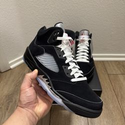 Jordan 5 Retro OG “Black Metallic Reimagined” Size 11.5M