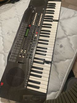 (black) Korg i5S  electronic keyboard