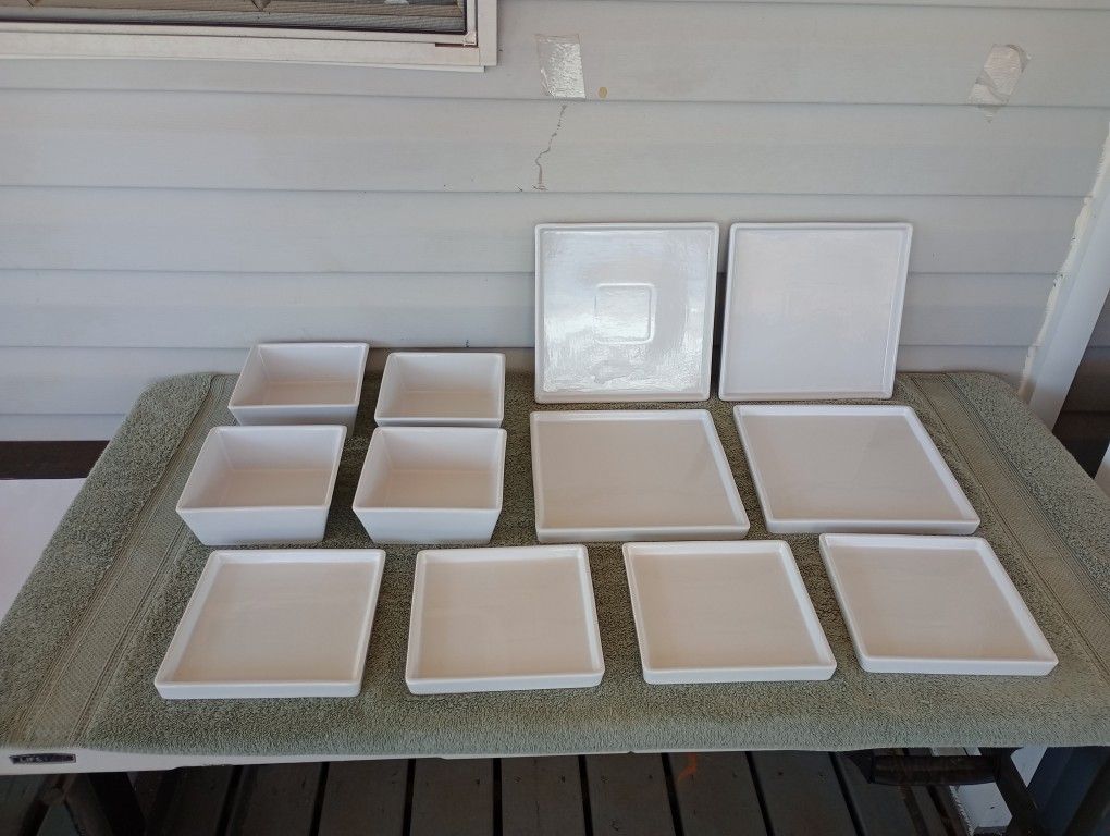 Stone Lain Grace Square Stoneware Dinnerware Set, 12 Piece Service For 4