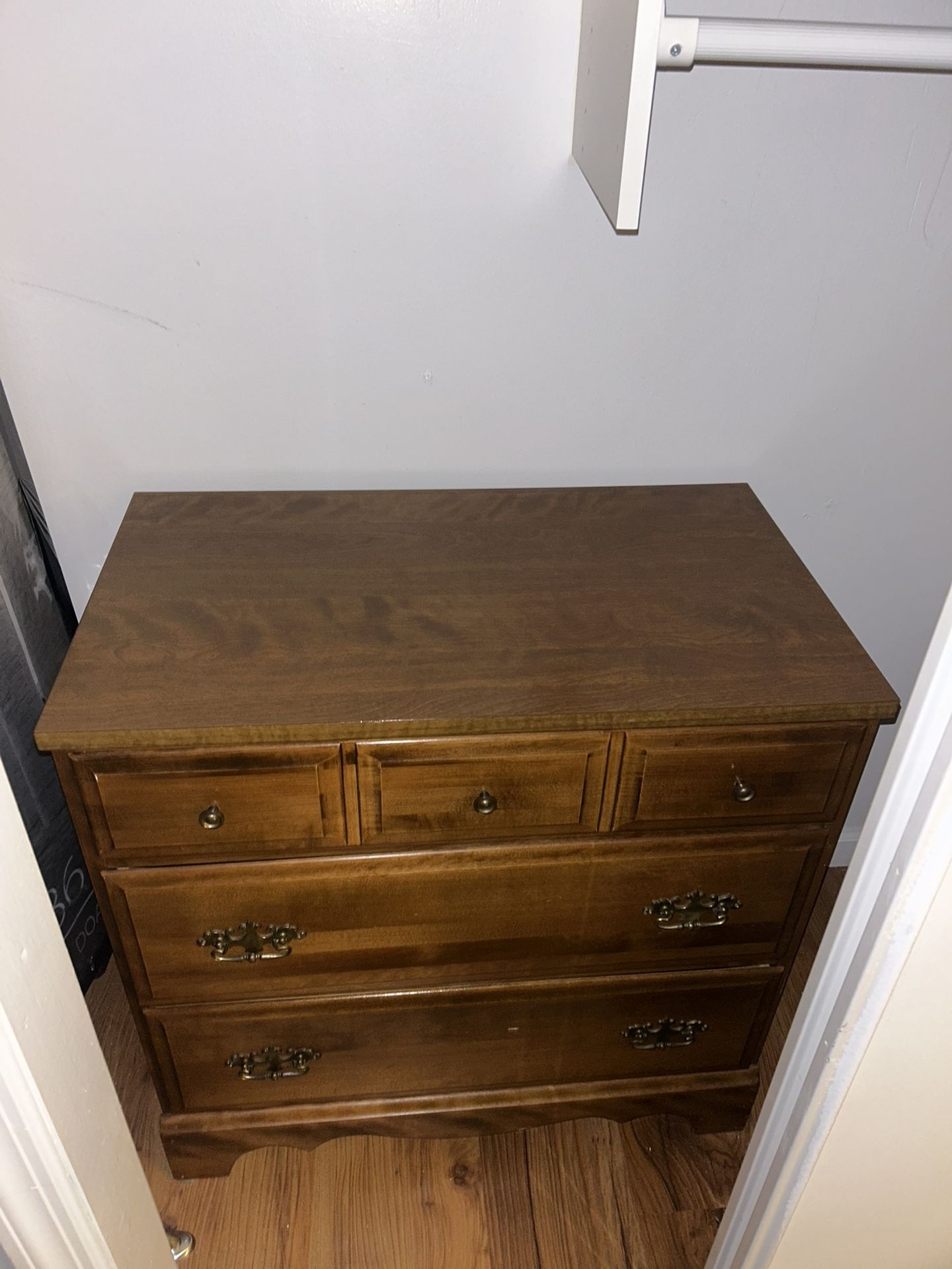 Dresser