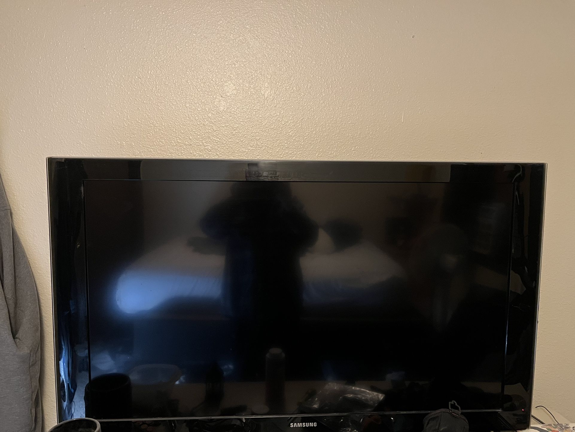 Samsung 45” TV. Not HD but Works Great