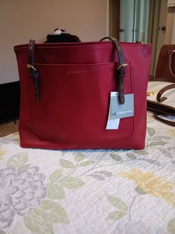 New purse liz Claiborne from the mall 40.00