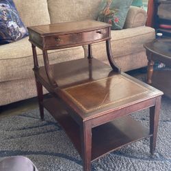 Antique wood End table with drawer