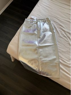 Women’s metallic midi skirt