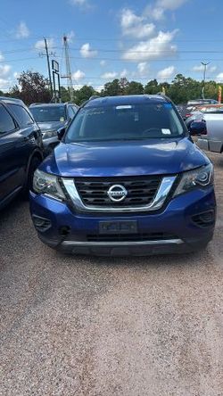 2017 Nissan Pathfinder