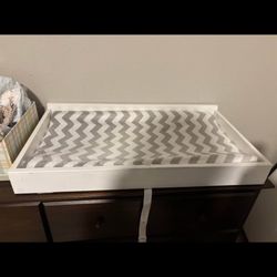 Baby changing base + pad