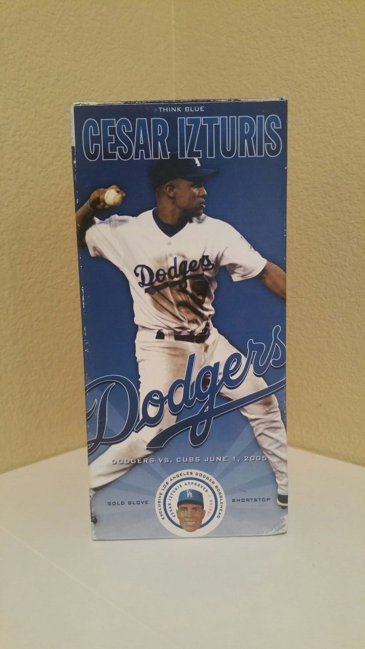 Cesar Izturis Bobblehead Dodgers bobble head Dodger SGA
