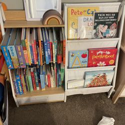 Children’s Book Shelf