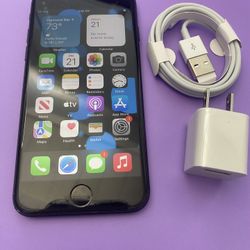 IPhone 7 32 GB unlocked for T-Mobile/Metro PCS/Simple Mobil/Ultra/Laycamobile/Smart GO