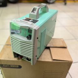 YESWELDER CUT-55DS PLASMA CUTTER DUAL VOLTAGE MACHINE 110/220V  Technology: Features a 55Amp non-touch pilot arc, allowing it to cut through rough, pa