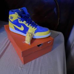 Air Jordan 1 Retro High OG – Yellow – Blue