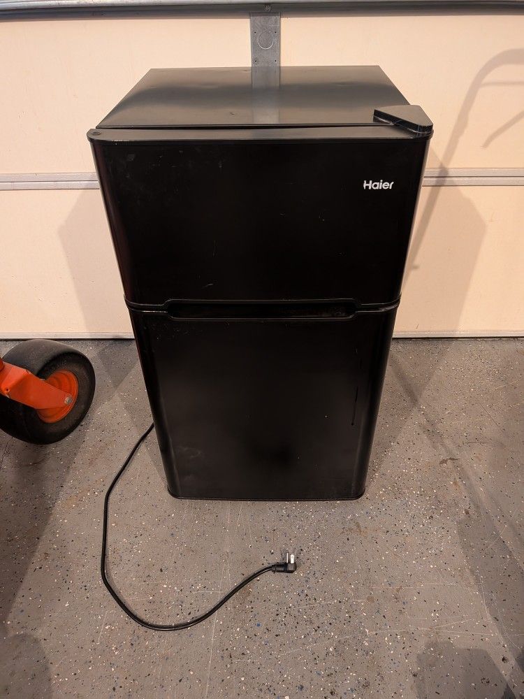 Haier Mini Fridge Freezer Combo