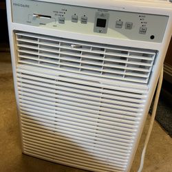 8,000 BTU Window Unit