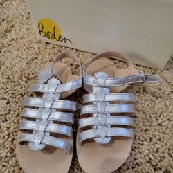 Girls Boden Size 8 Leather Silver Sandals Spring Summer