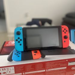 Nintendo Switch 