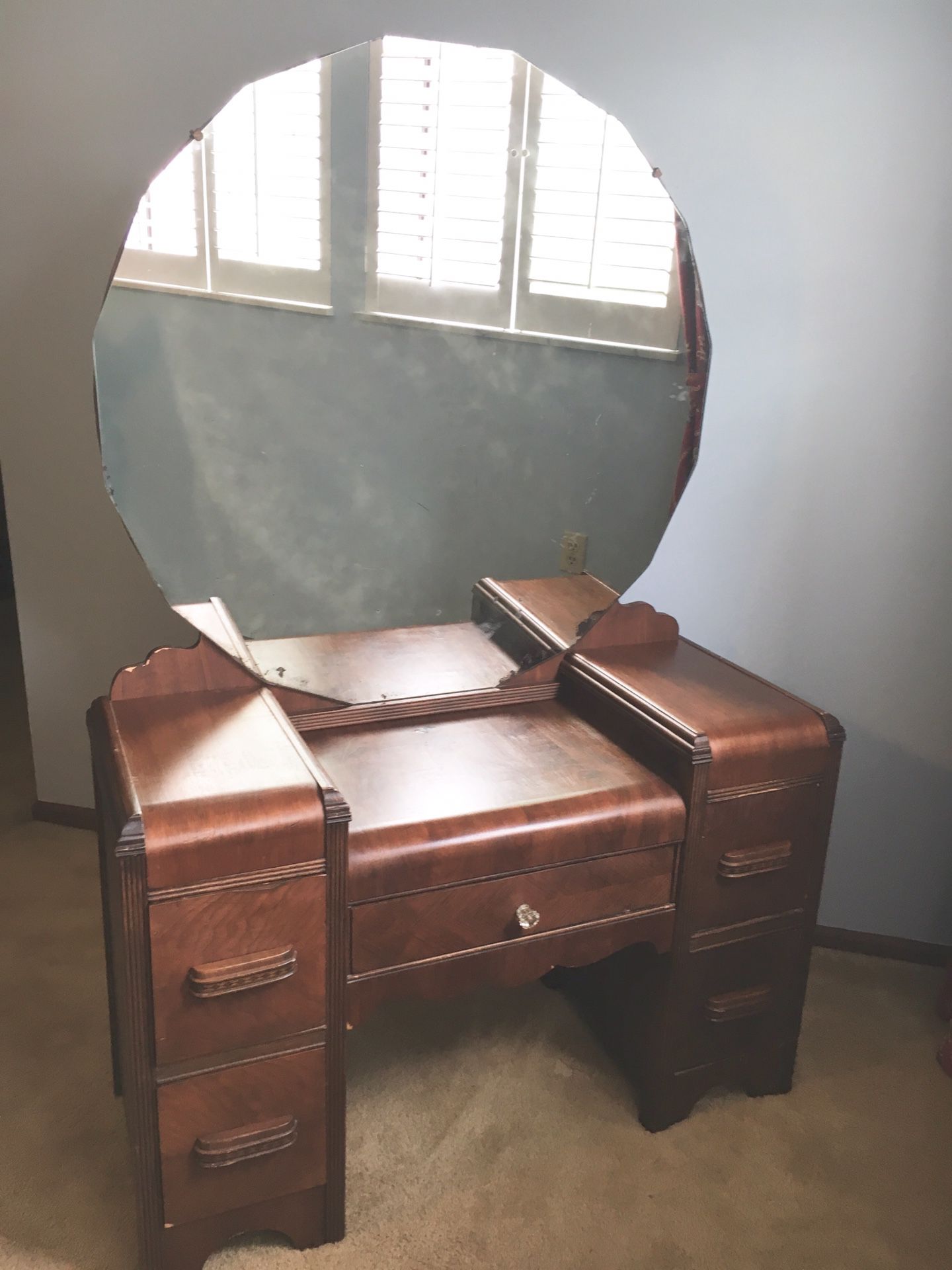 Antique Vanity with mirror