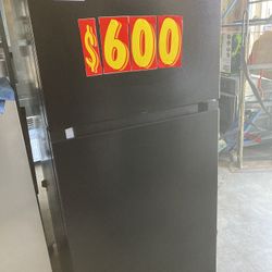 New Frigidaire Fridge 