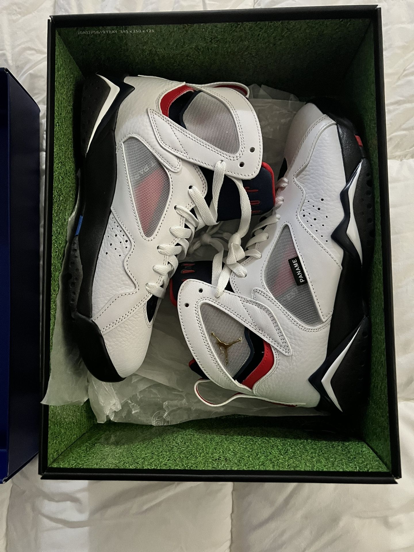 PER-OWNED WITH OG BOX!!! Air Jordan 7 Retro \