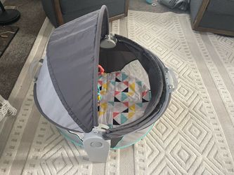 Portable Baby Bassinet with Canopy
