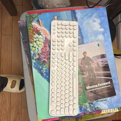 MOFII Wireless Keyboard and Mouse Combo, Computer Full Size 2.4G Plug and Play Wireless Typewriter Retro Round Keyboard and Mouse Set for Windows, Com