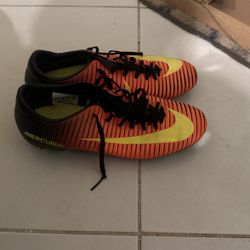 Mercury Nike Soccer Cleats 7.5 Women
