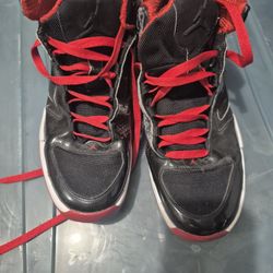 Mens 10.5 Jordans