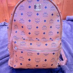 BROWN BACKPACK