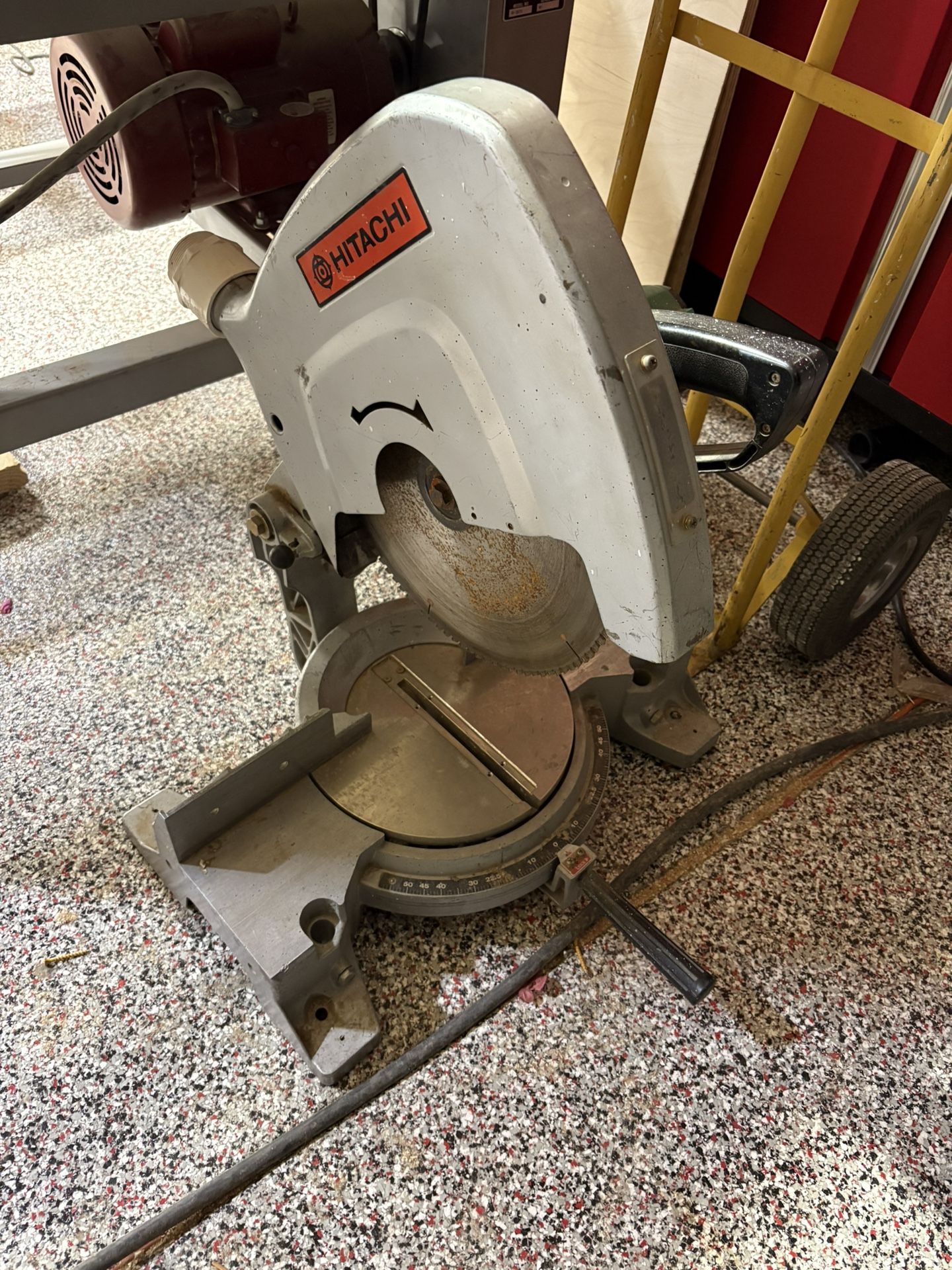 Hitachi 15 Inch Miter saw