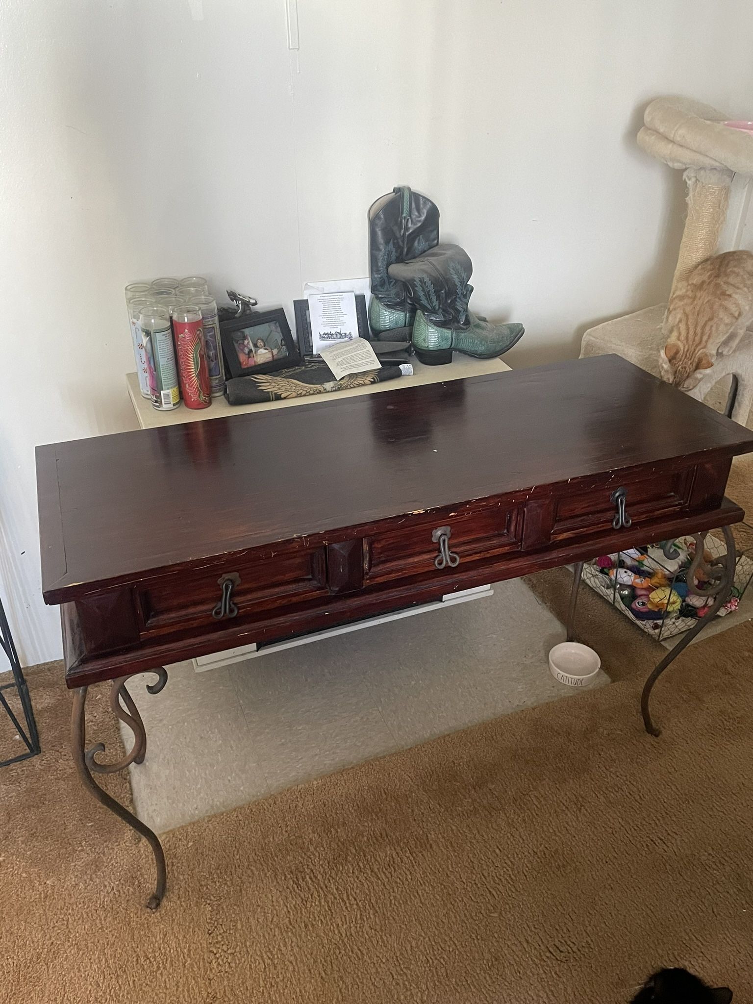 Entry way table 