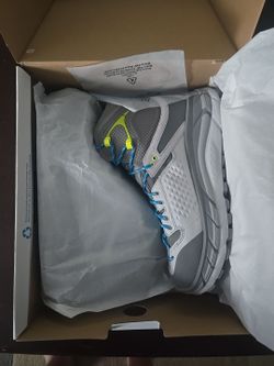Hoka Boots Ultra Tor Hi 11.5 mens/unisex