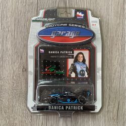 GREENLIGHT MINT ON CARD INDY CAR GARAGE SERIES DRIVER Danica Patrick Racing New
