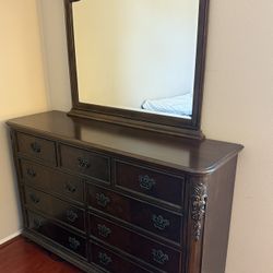 Wood Dresser With Mirror