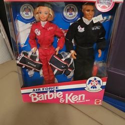 Rare - Stars N  Stripes Airforce Barbie & Ken 1993