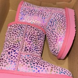 Toddler Uggs 6c 